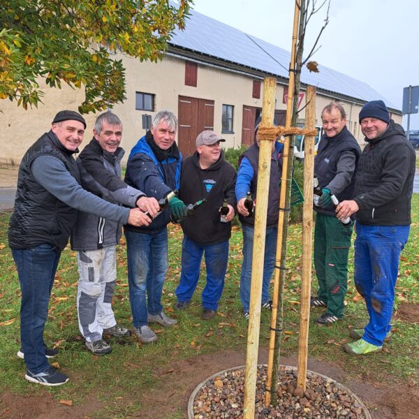 Baumpflanzung in Locktow und Ziezow – Ein Zeichen für die Zukunft