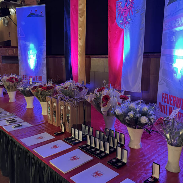 Traditionelle Auszeichnungsveranstaltung der Freiwilligen Feuerwehr des Amtes Niemegk würdigt Ehrenamtliche und Einsatzleistungen