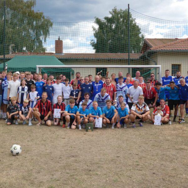 Gemeinschaft und sportlicher Ehrgeiz: 2. Mühlenfließ-Cup begeistert Spieler und Fans